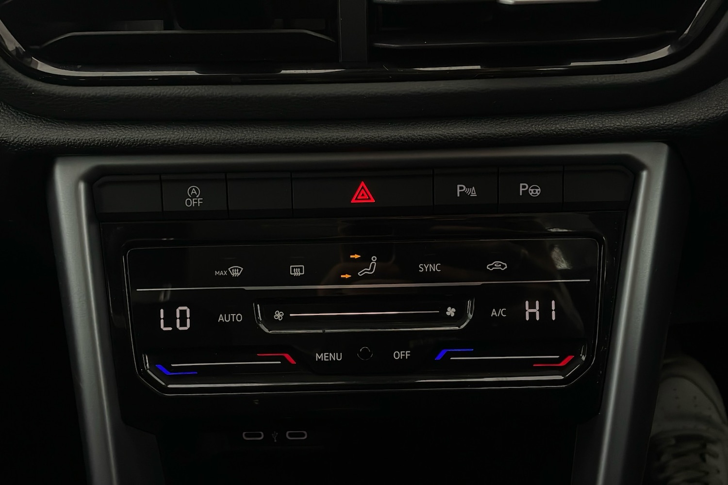 Used Volkswagen T-Roc 2022 for sale - 76892948: Photo 14