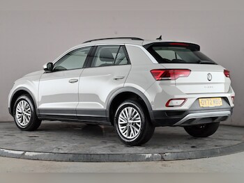 Used Volkswagen T-Roc 2022 for sale - 76892948: Photo