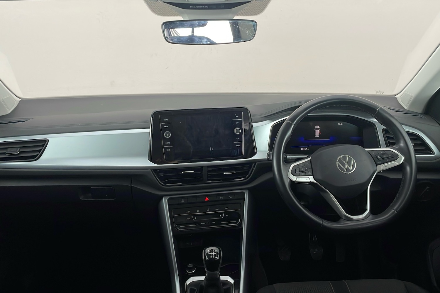 Used Volkswagen T-Roc 2022 for sale - 76892948: Photo 9