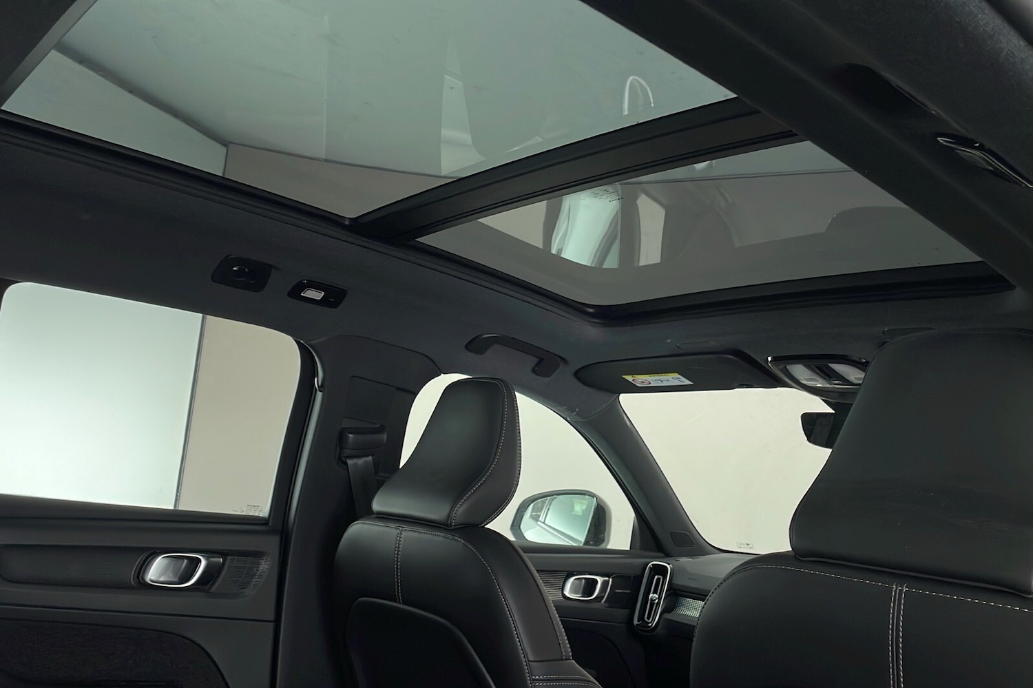 Used Volvo XC40 2021 for sale - 76716472: Photo 22