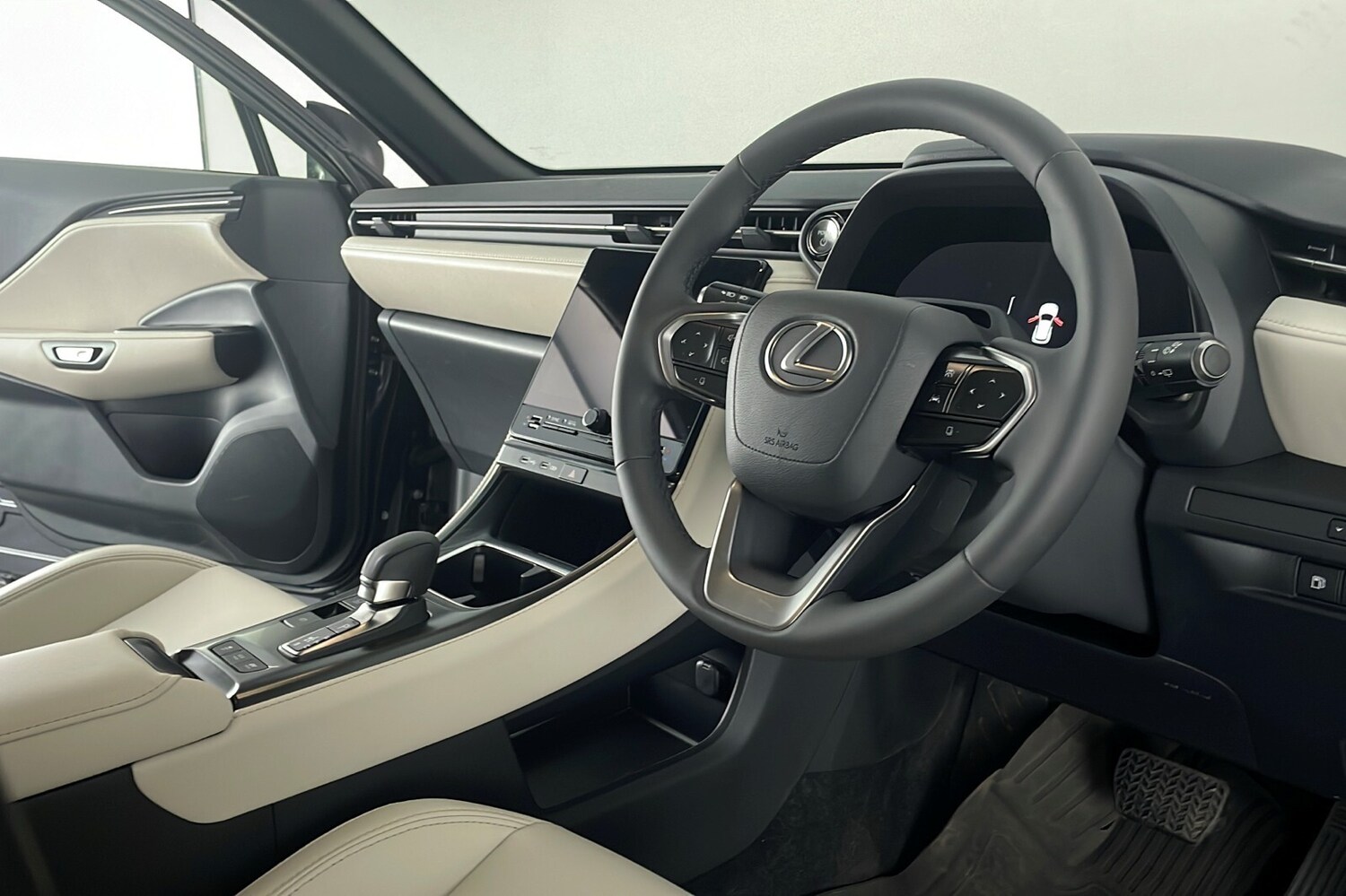 2025 Lexus LBX 1.5 Premium Plus 5dr E-CVT Hatchback Hybrid Automatic - Picture 9 of 24