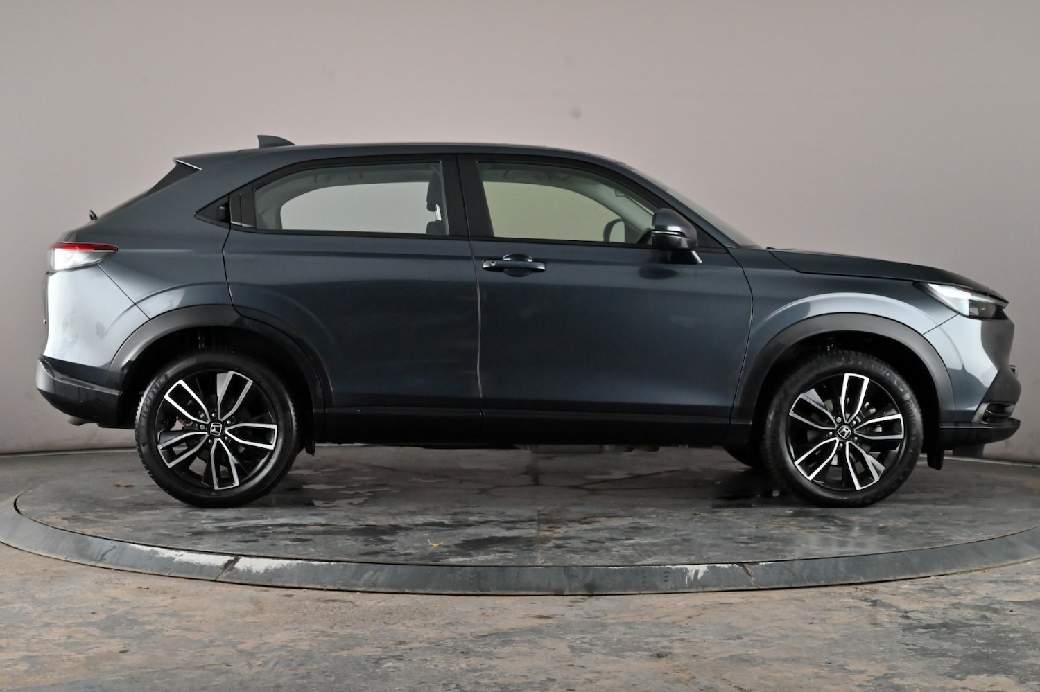 Used Honda HR-V 2023 for sale - 76344700: Photo 3