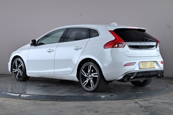 Used Volvo V40 2017 for sale - 76186161: Photo 4