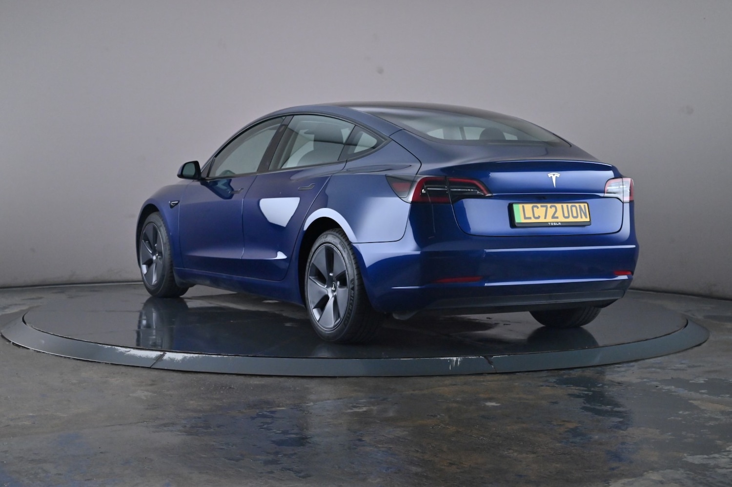 Vehicle 21