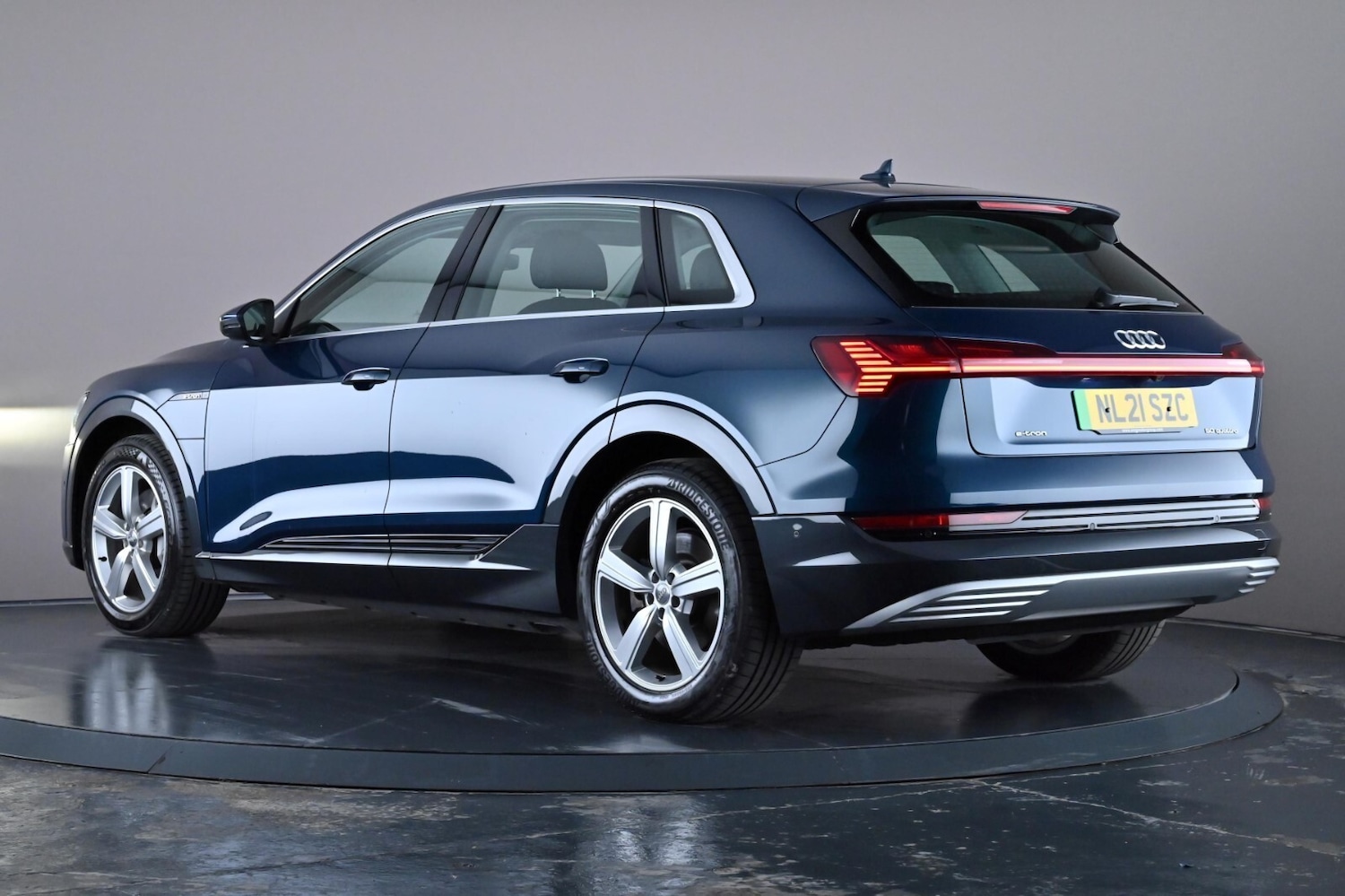 Used Audi e-tron 2021 for sale - 76754206: Photo 4