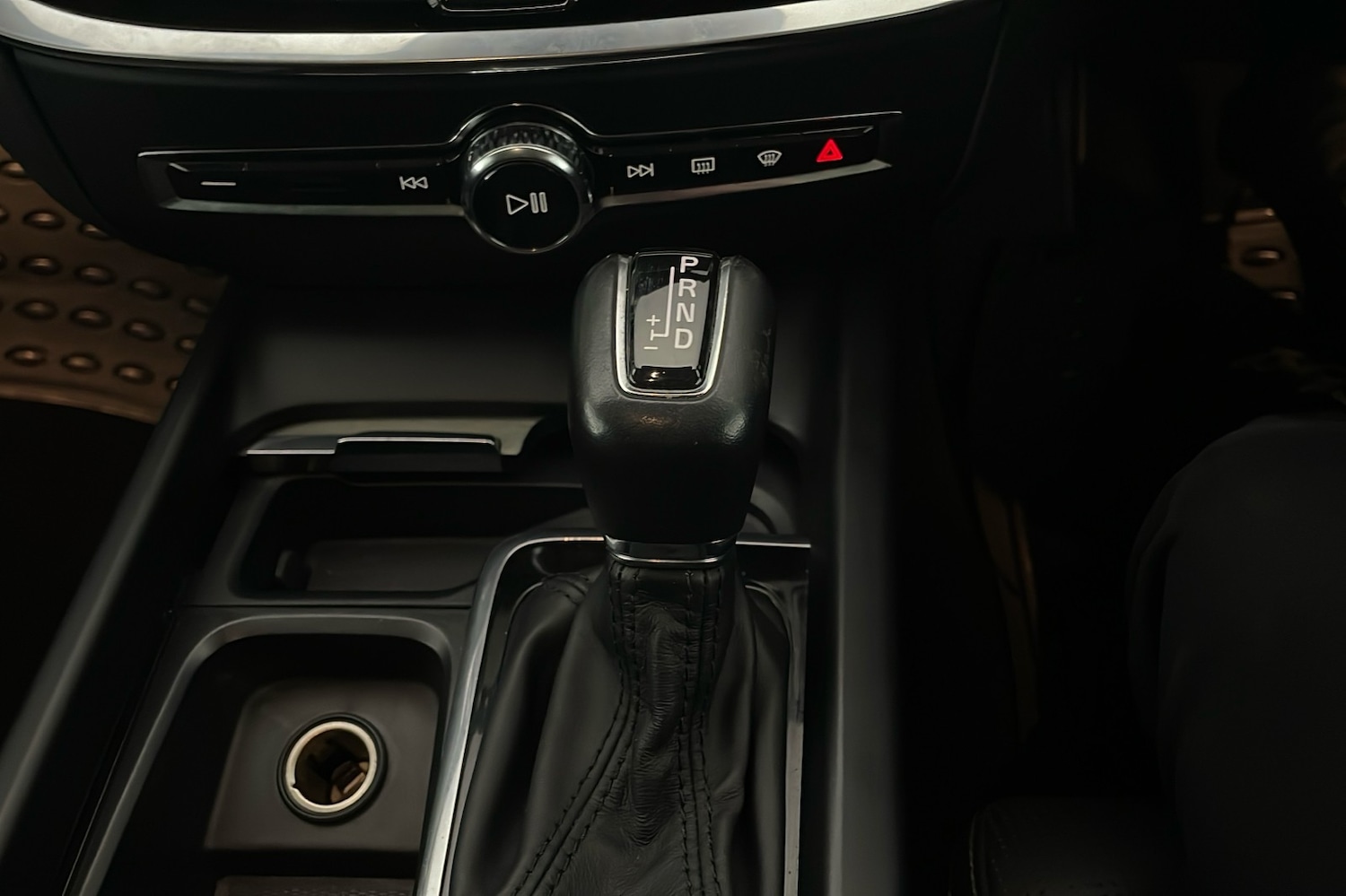 Used Volvo V60 2018 for sale - 76618417: Photo 11