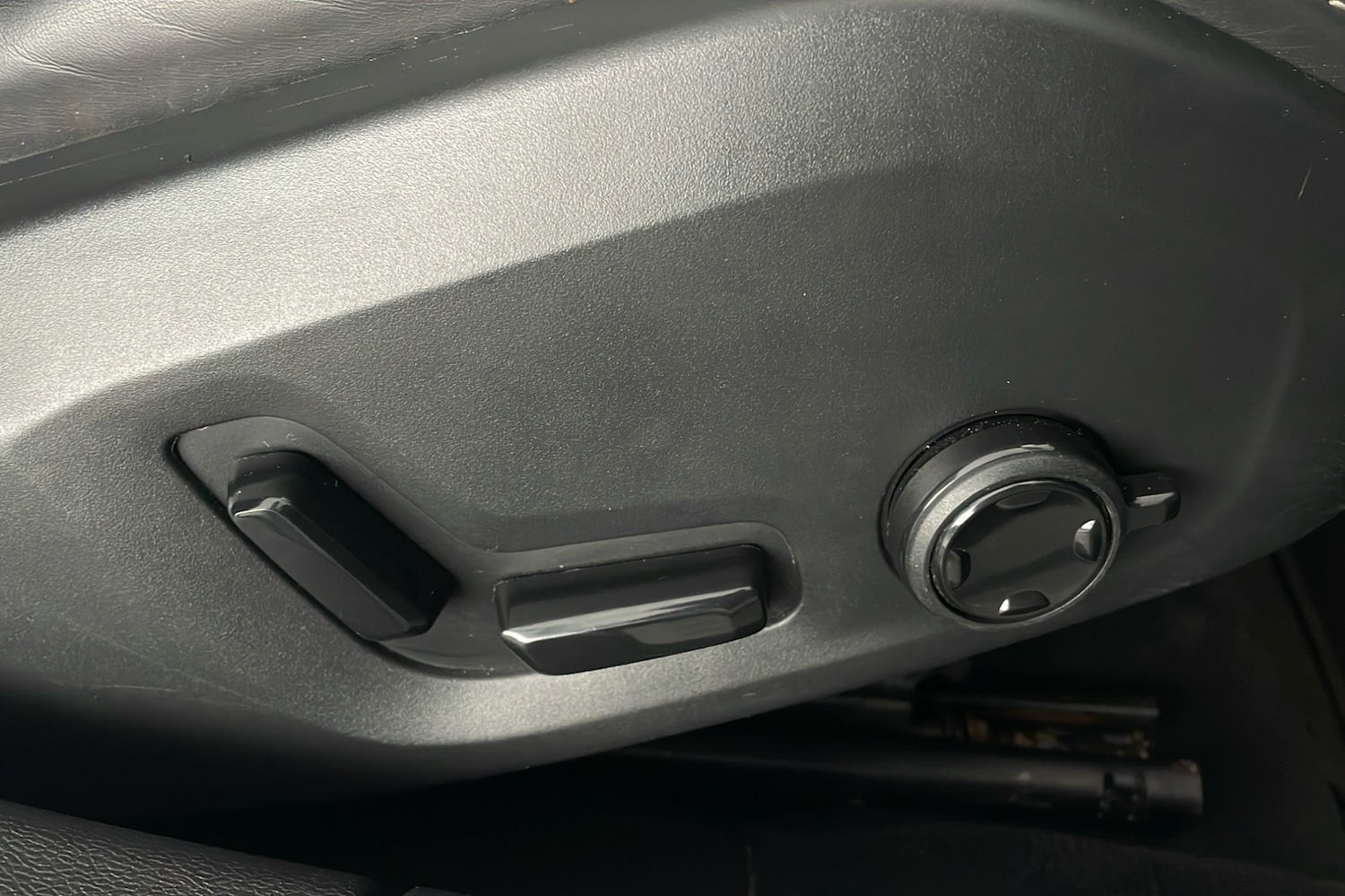 Used Volvo V60 2018 for sale - 76618417: Photo 25