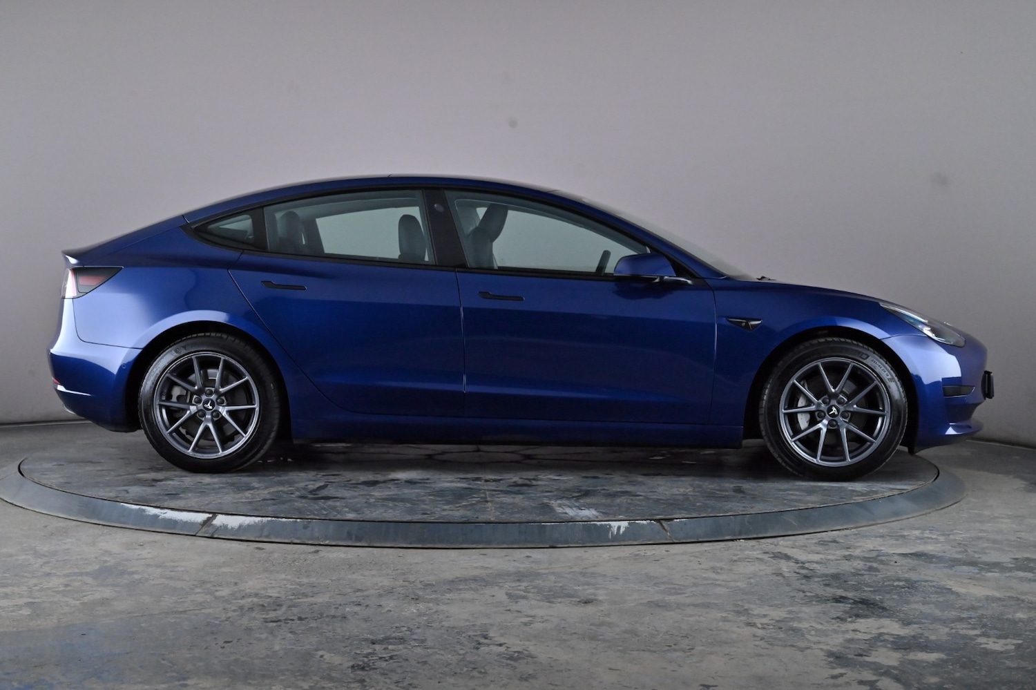 Used Tesla Model 3 2021 for sale - 76340940: Photo 3