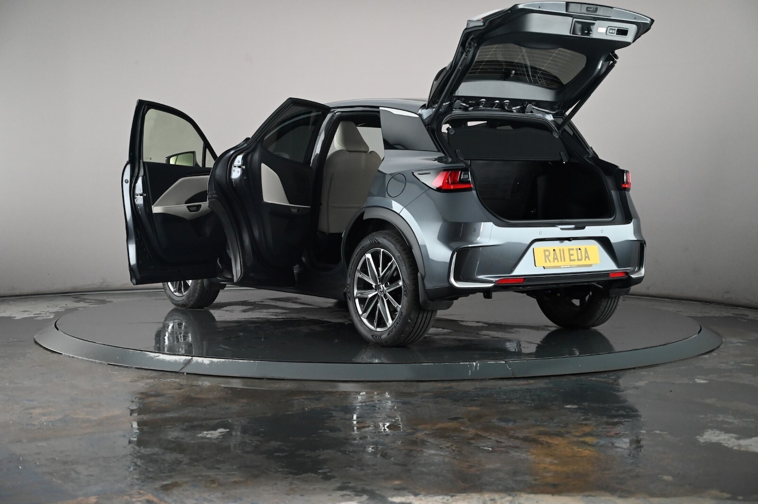 Used Lexus LBX 2025 for sale - 76730388: Photo 60