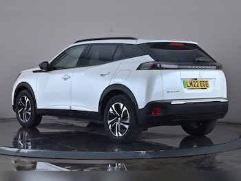 Used Peugeot E-2008 2022 for sale - 75953149: Photo