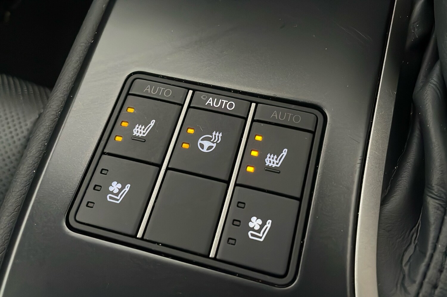 Used Lexus UX for sale - 77896707: Photo 22