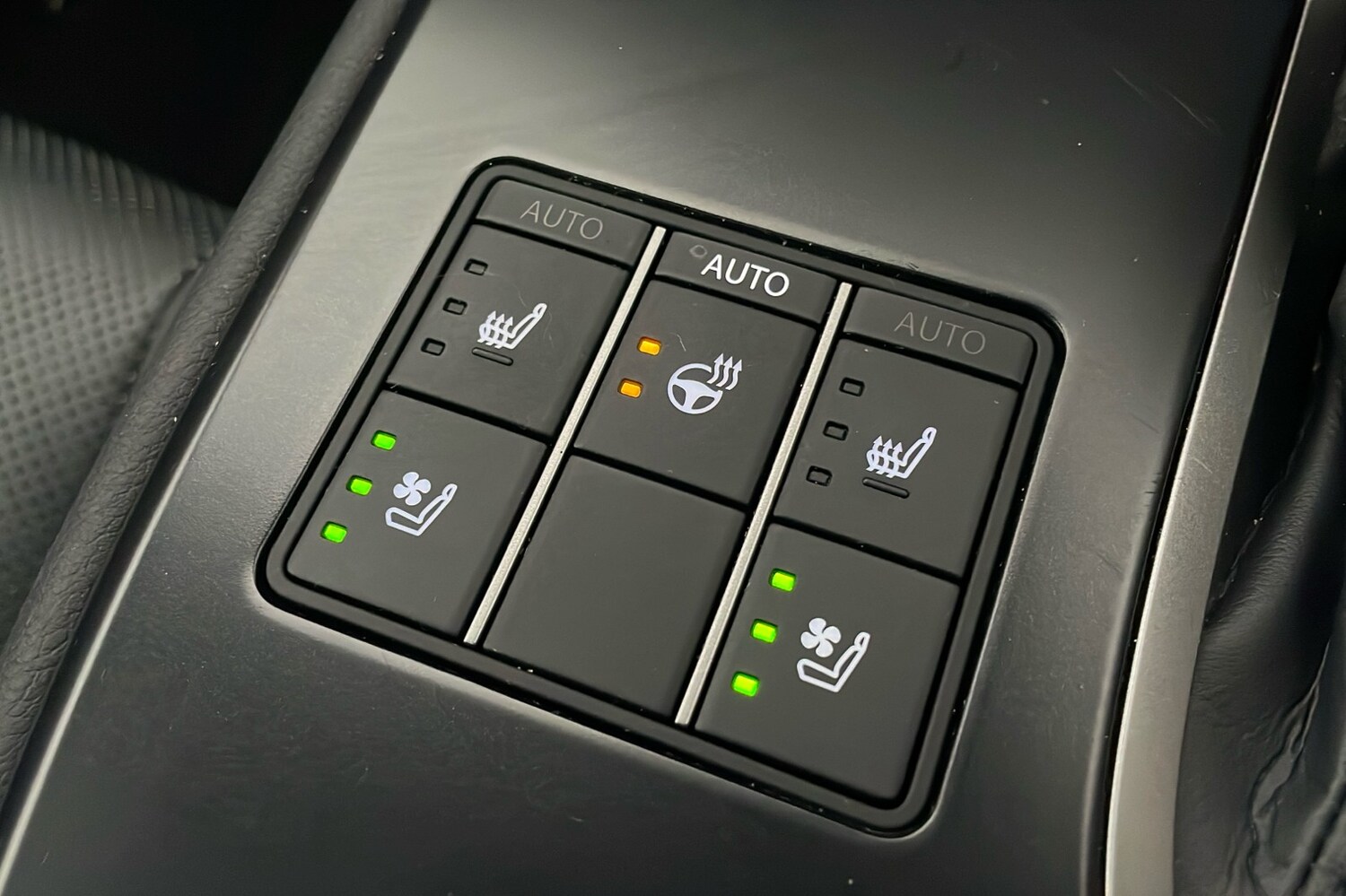 Used Lexus UX for sale - 77896707: Photo 23