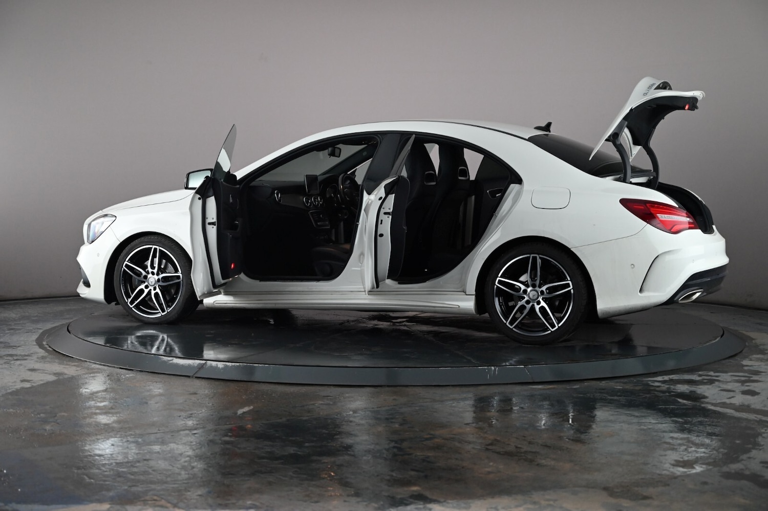 Used Mercedes-Benz CLA 2016 for sale - 76754214: Photo 97