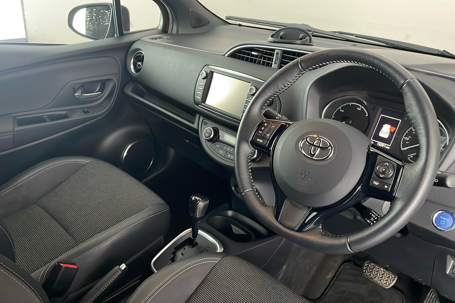 Used Toyota Yaris 2019 for sale - 77541129: Photo 10