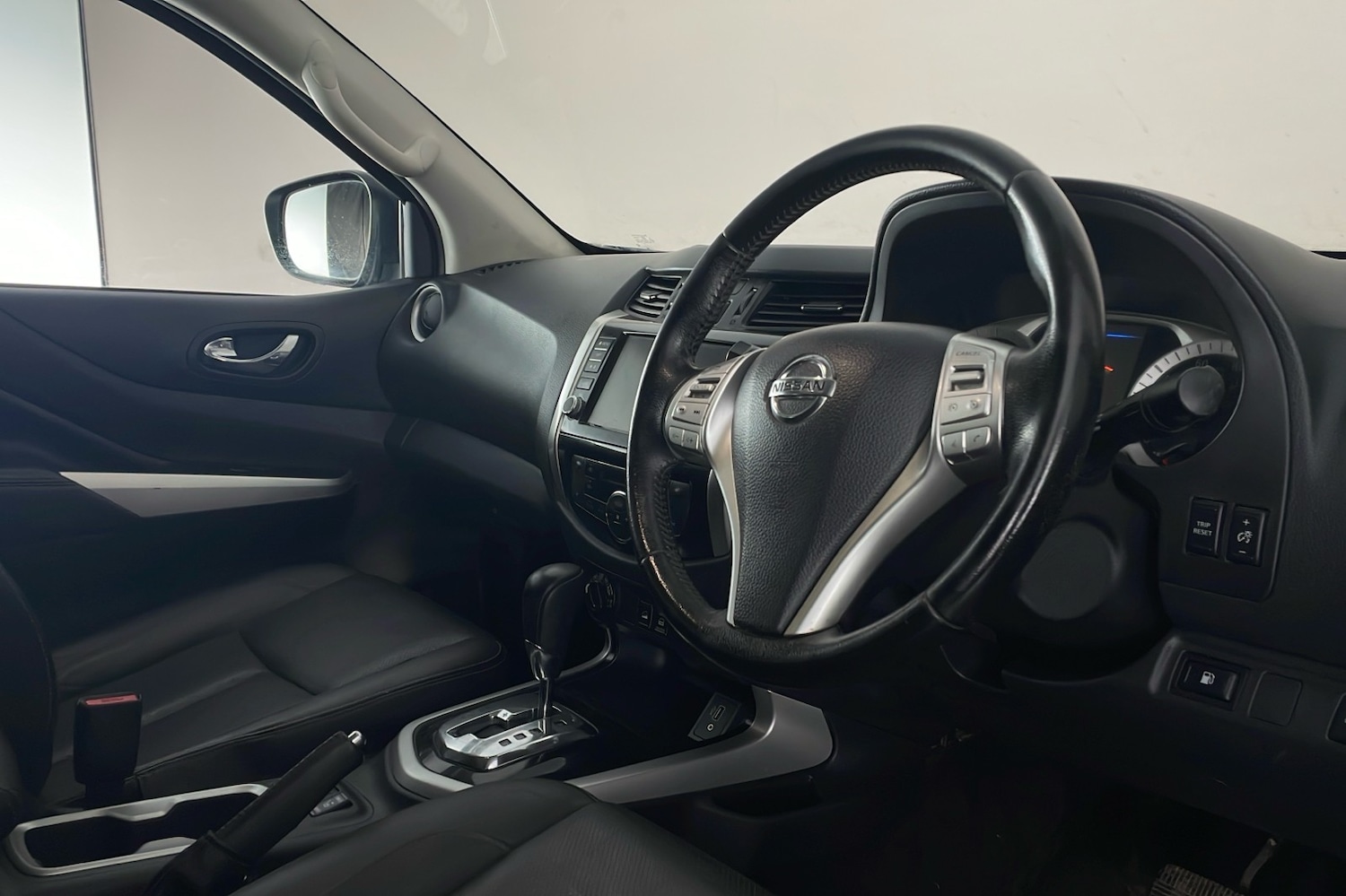 Used Nissan Navara 2020 for sale - 76390973: Photo 10