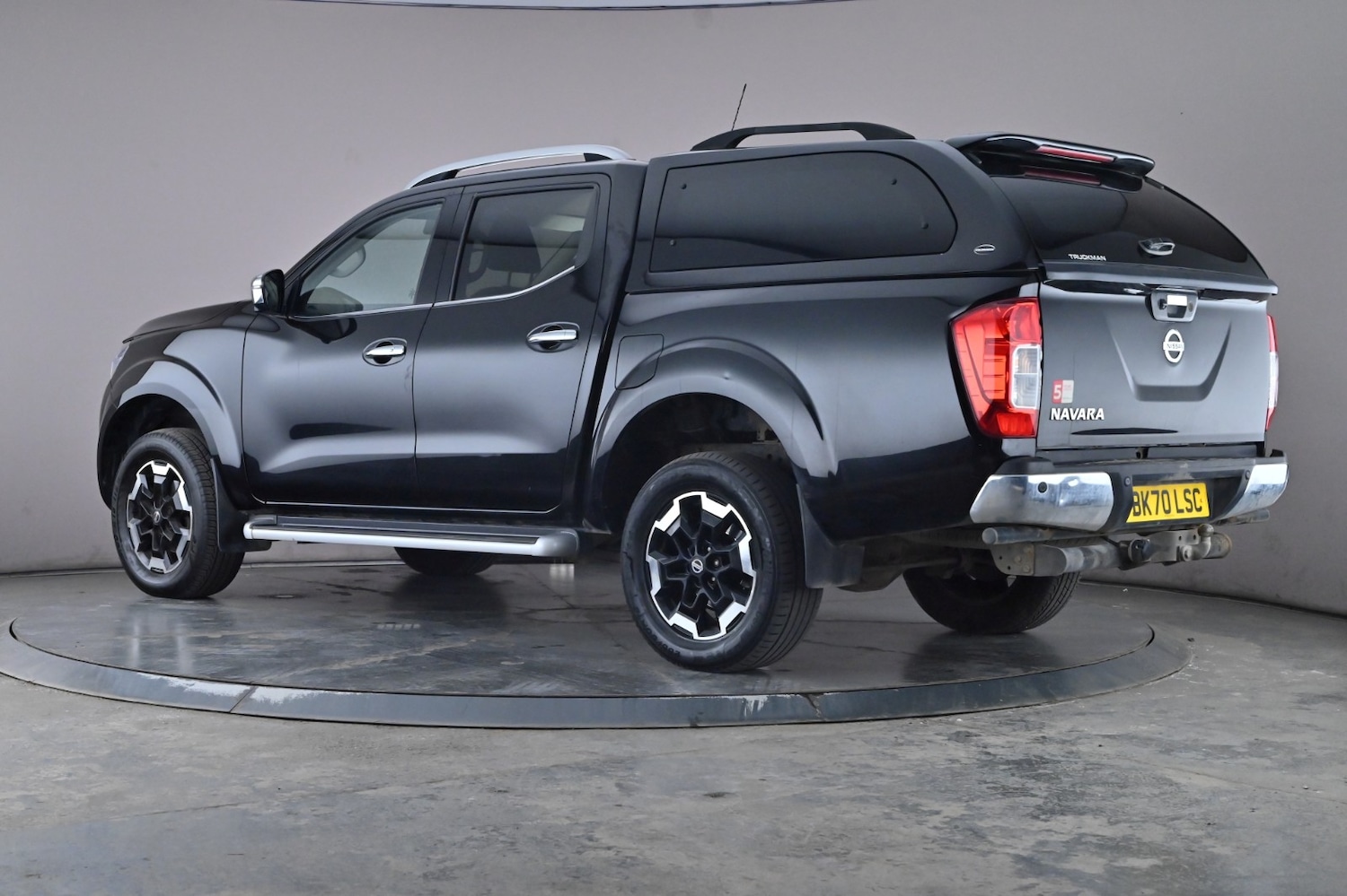 Used Nissan Navara 2020 for sale - 76390973: Photo 4
