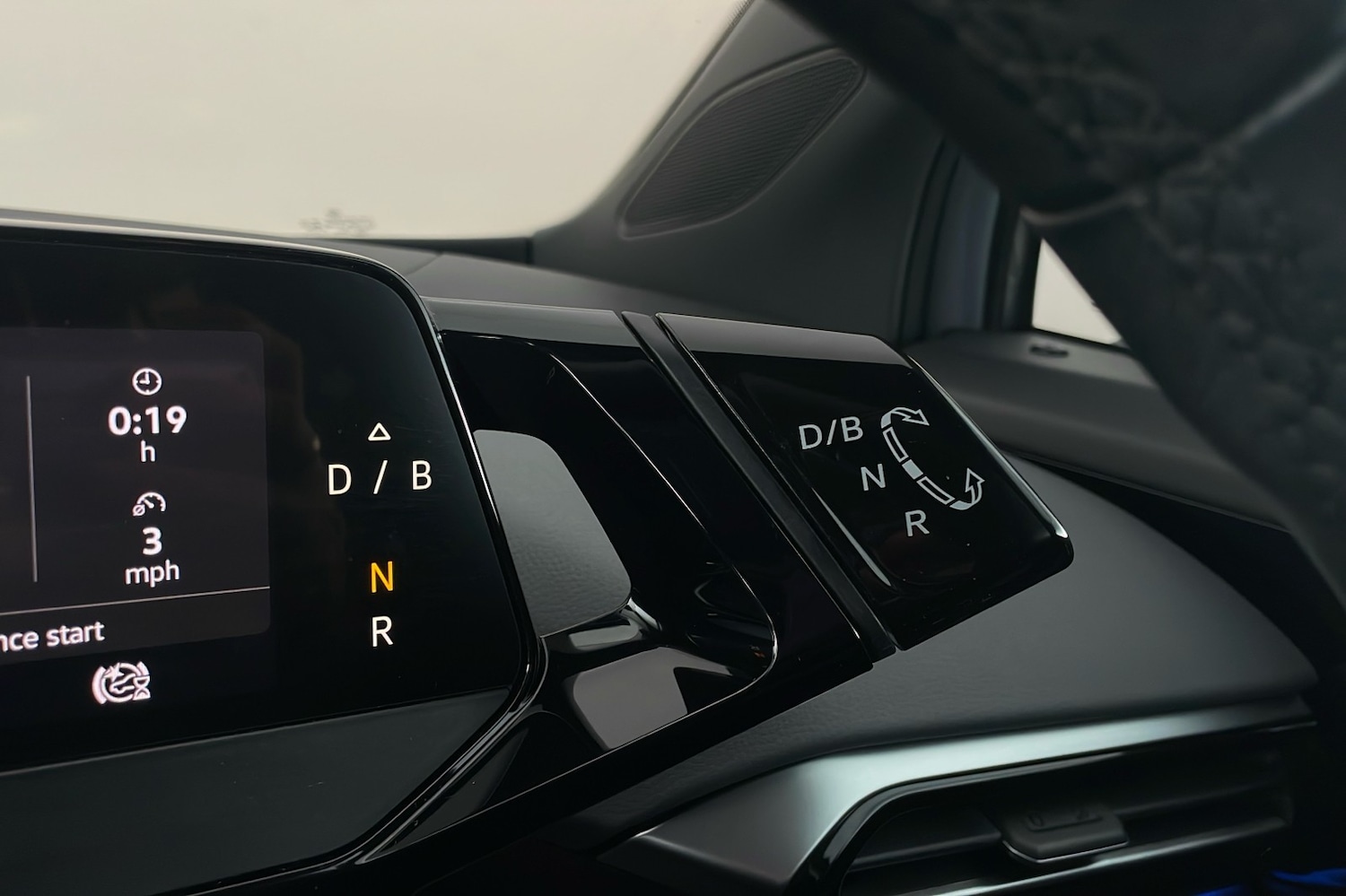 Used Volkswagen ID.4 2022 for sale - 76986648: Photo 11