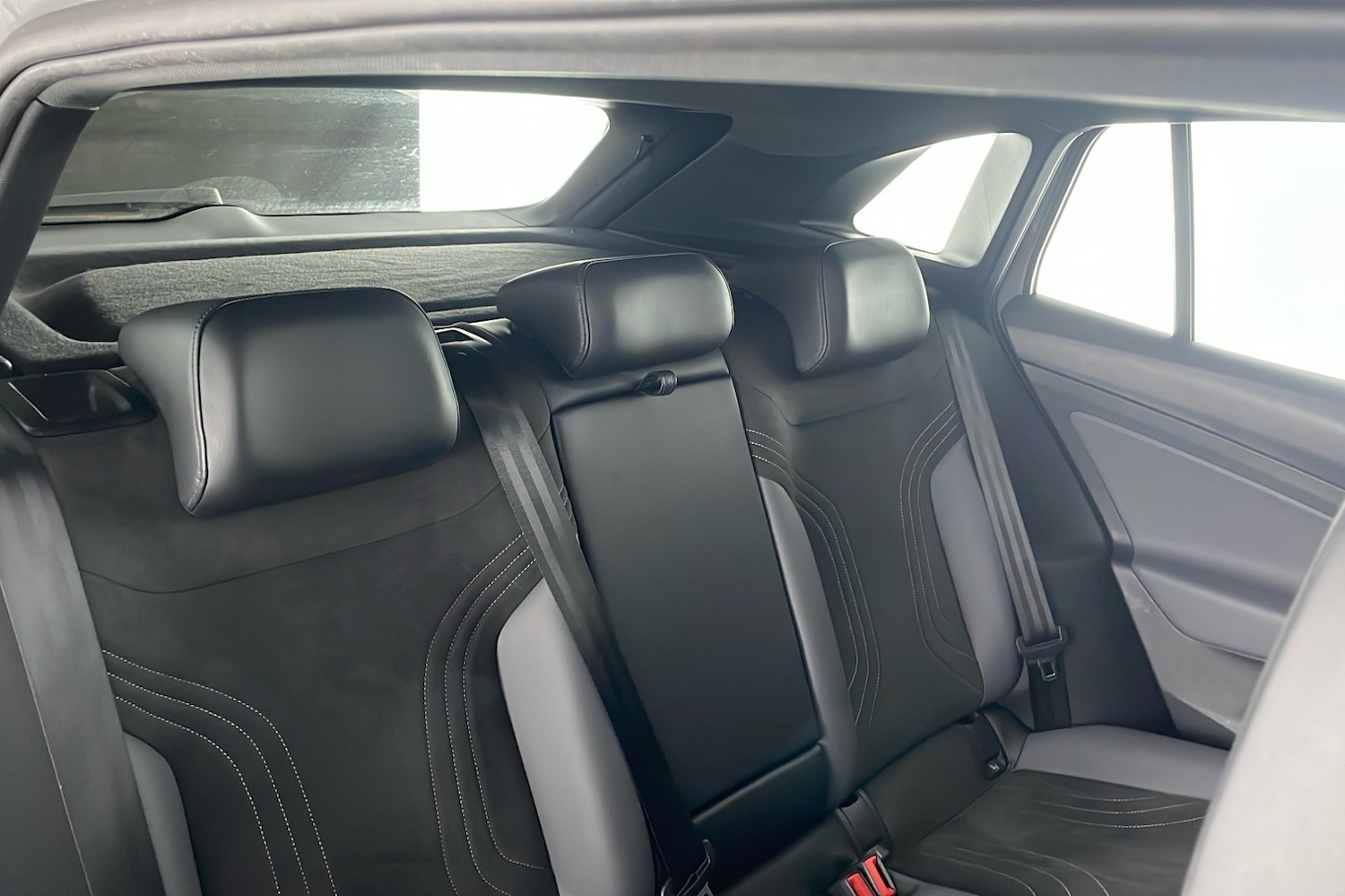 Used Volkswagen ID.4 2022 for sale - 76986648: Photo 9