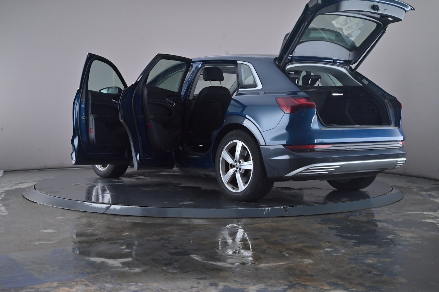 Used Audi e-tron 2021 for sale - 76635121: Photo 57