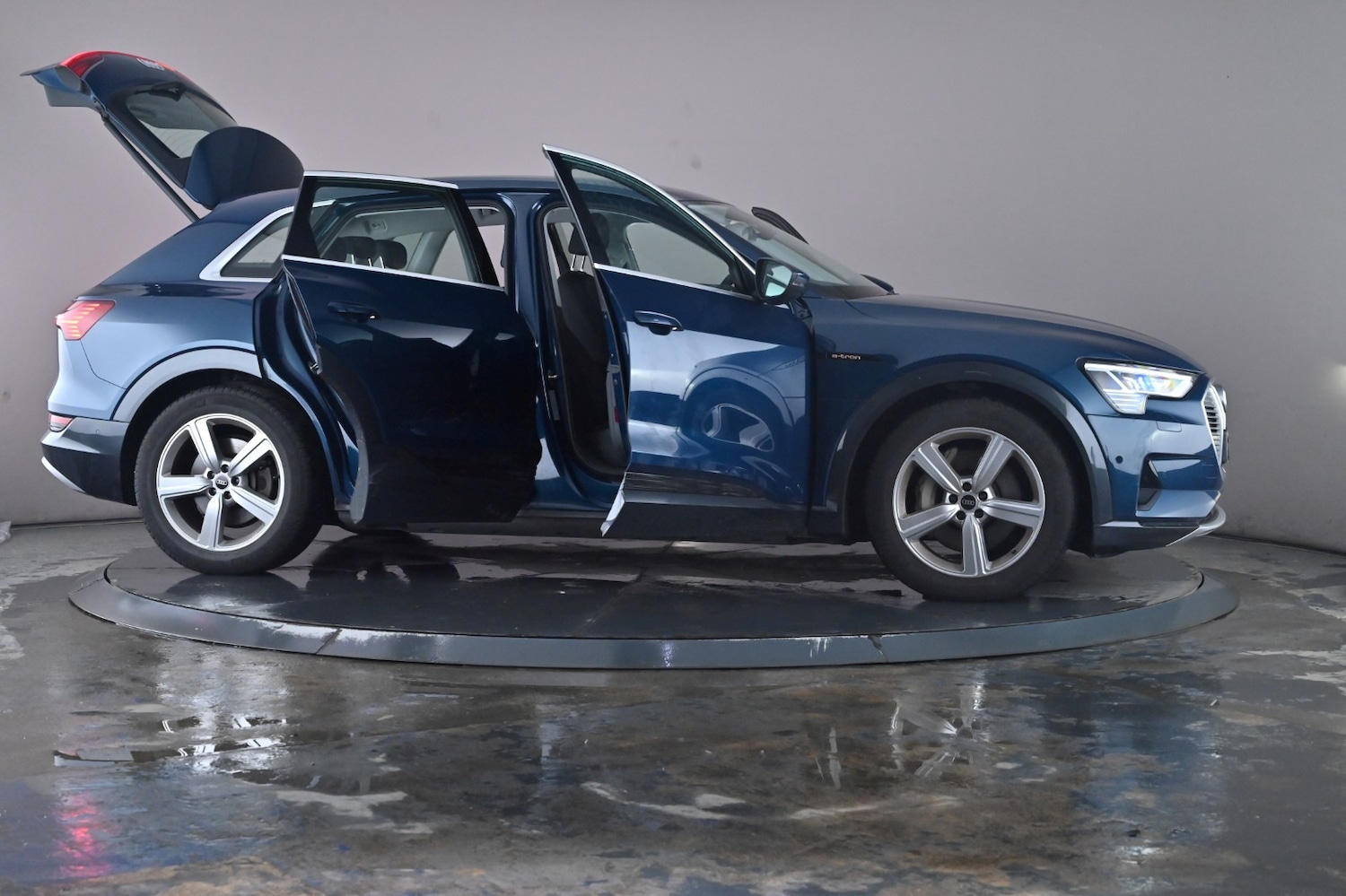 Used Audi e-tron 2021 for sale - 76635121: Photo 71