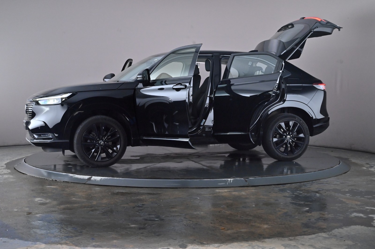 Used Honda HR-V 2023 for sale - 76635165: Photo 49