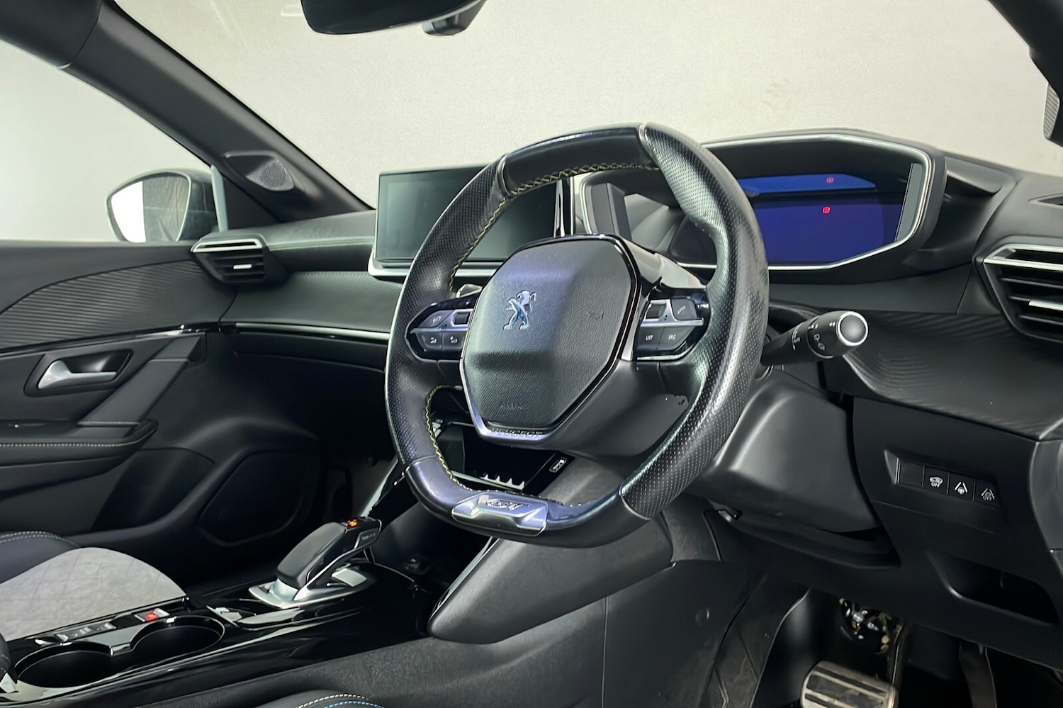 Used Peugeot 208 2021 for sale - 76744663: Photo 9