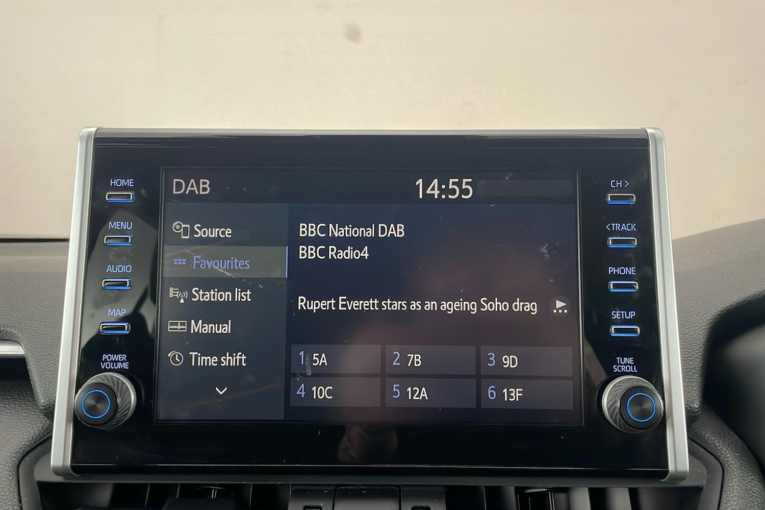 Used Toyota RAV4 2022 for sale - 76564641: Photo 18