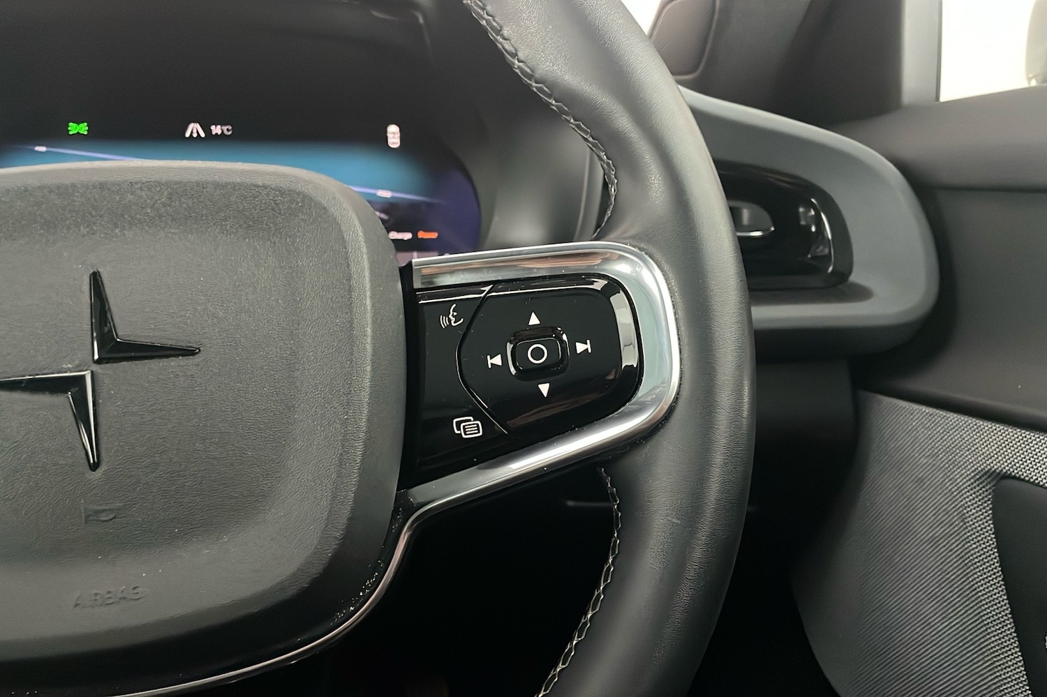 Used Polestar Polestar 2 2022 for sale - 76236553: Photo 15