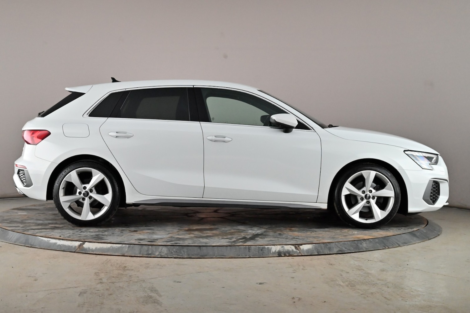 Used Audi A3 2023 for sale - 77357042: Photo 3