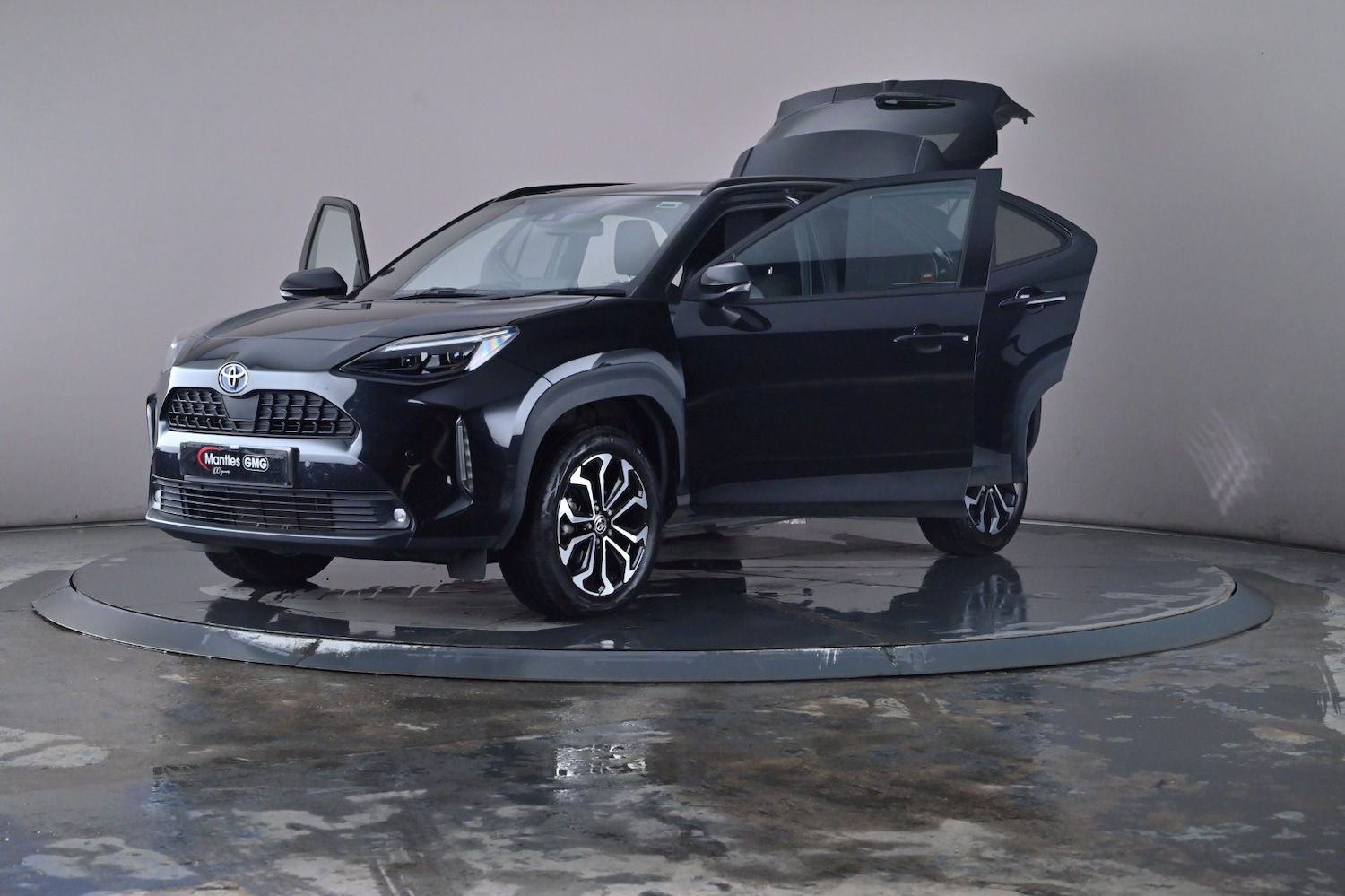 Used Toyota Yaris Cross 2023 for sale - 76668004: Photo 63