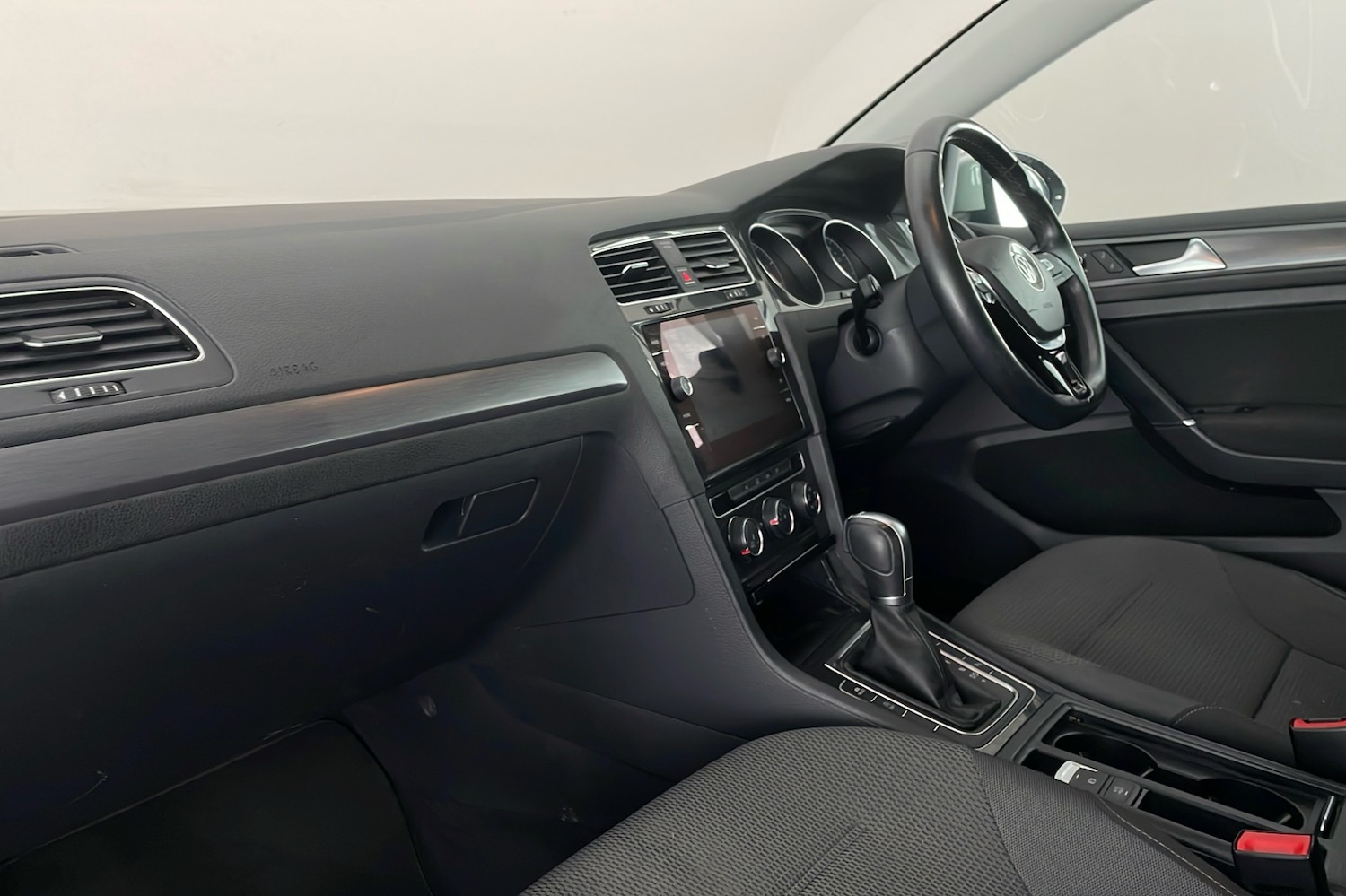 Used Volkswagen Golf 2017 for sale - 76376641: Photo 20