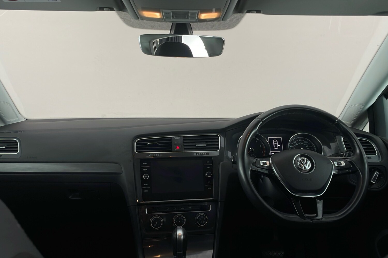 Used Volkswagen Golf 2017 for sale - 76376641: Photo 8