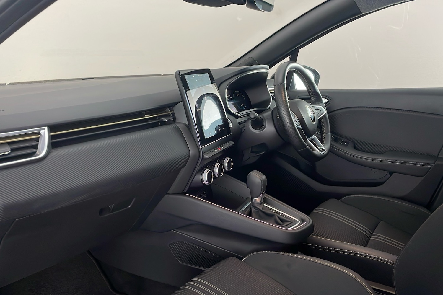 Used Renault Clio 2023 for sale - 76980686: Photo 21