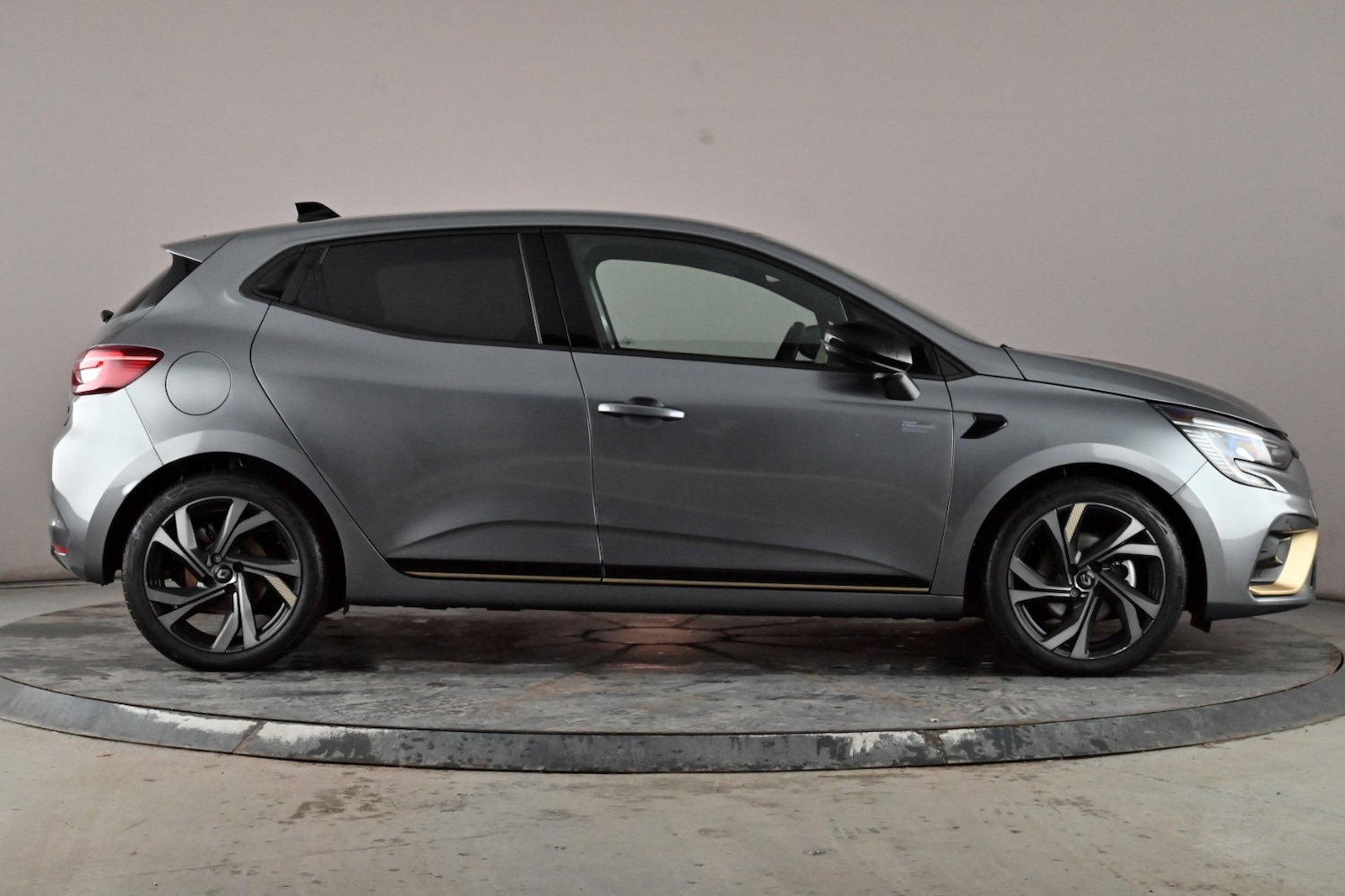 Used Renault Clio 2023 for sale - 76980686: Photo 3