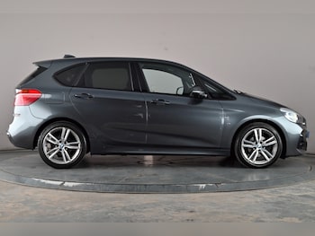 Used BMW 2 Series 2018 for sale - 76373528: Photo