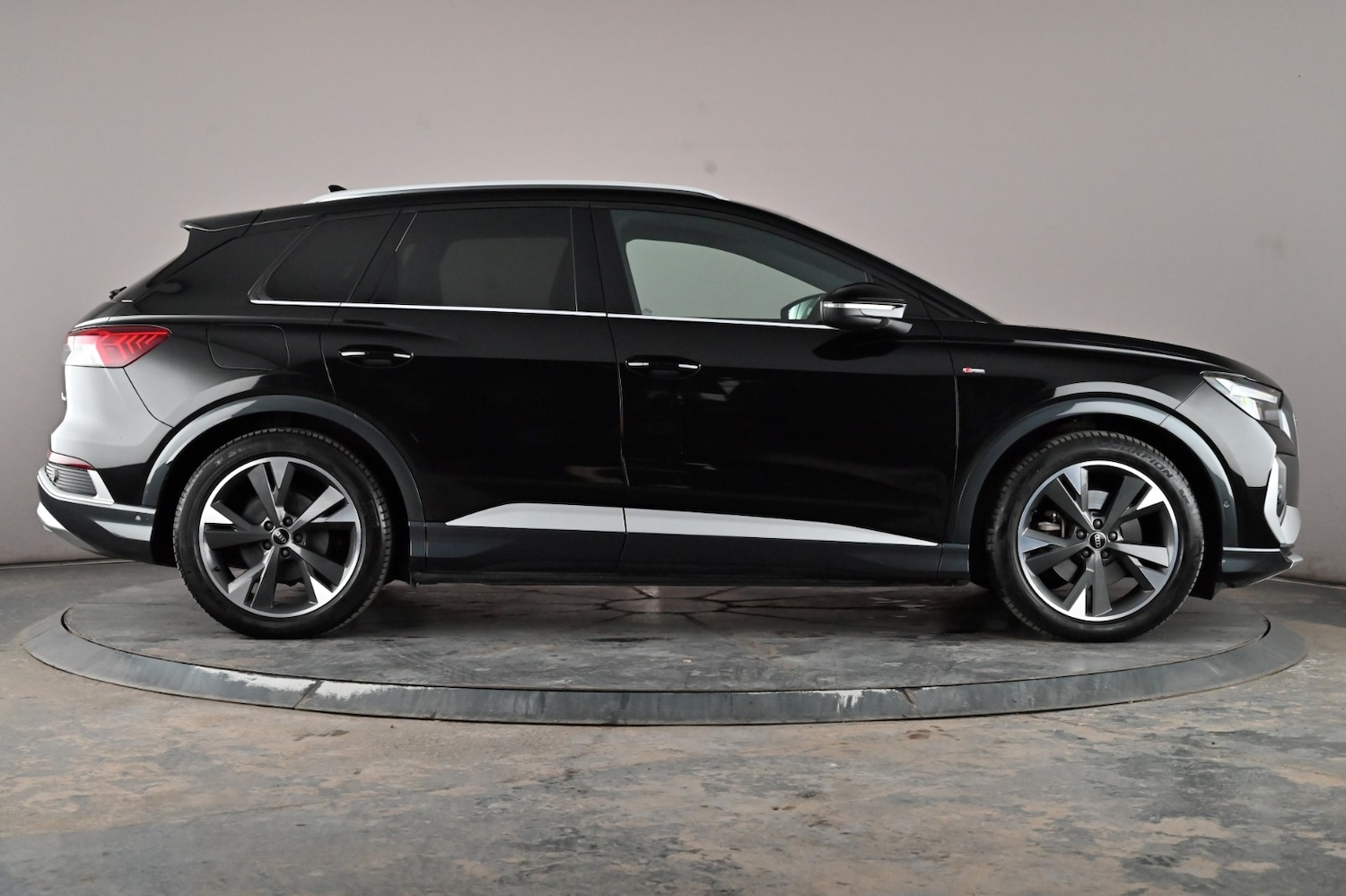 Used Audi Q4 e-tron 2022 for sale - 76470796: Photo 3