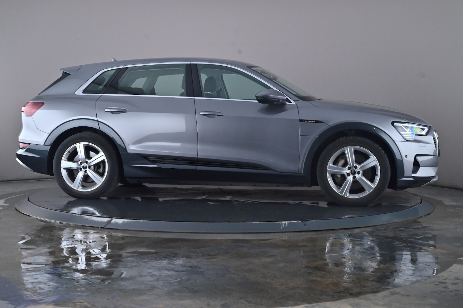 Used Audi e-tron 2022 for sale - 76672404: Photo 34