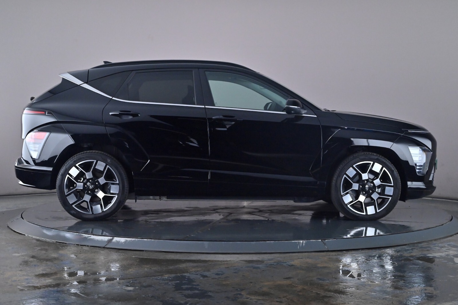 Used Hyundai KONA 2024 for sale - 76672346: Photo 3