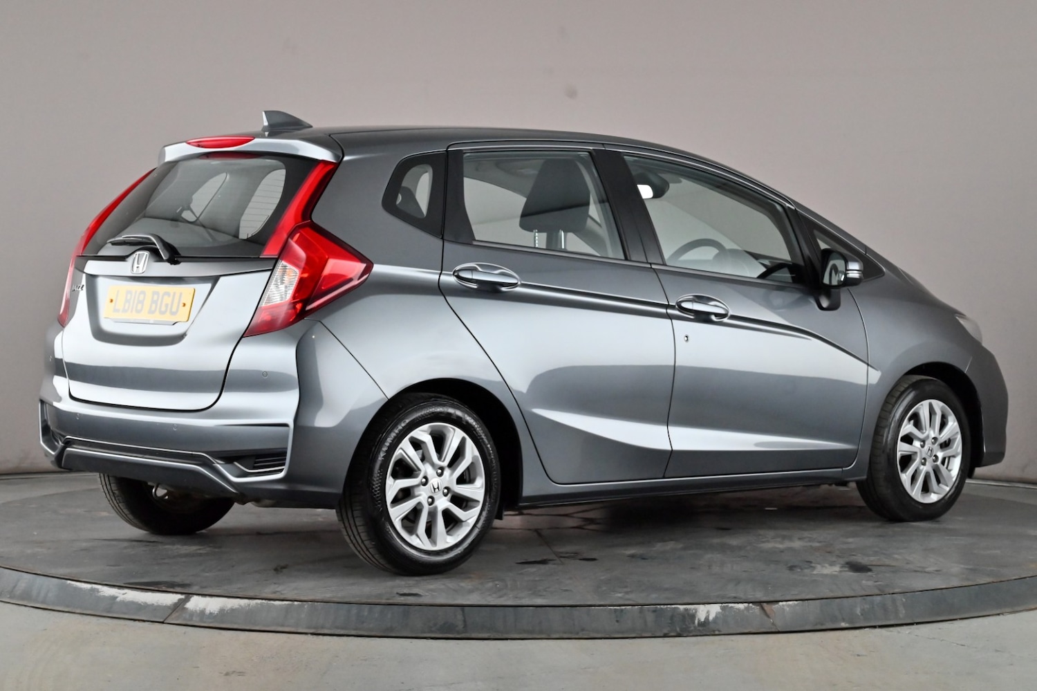 Used Honda Jazz 2018 for sale - 76748841: Photo 6