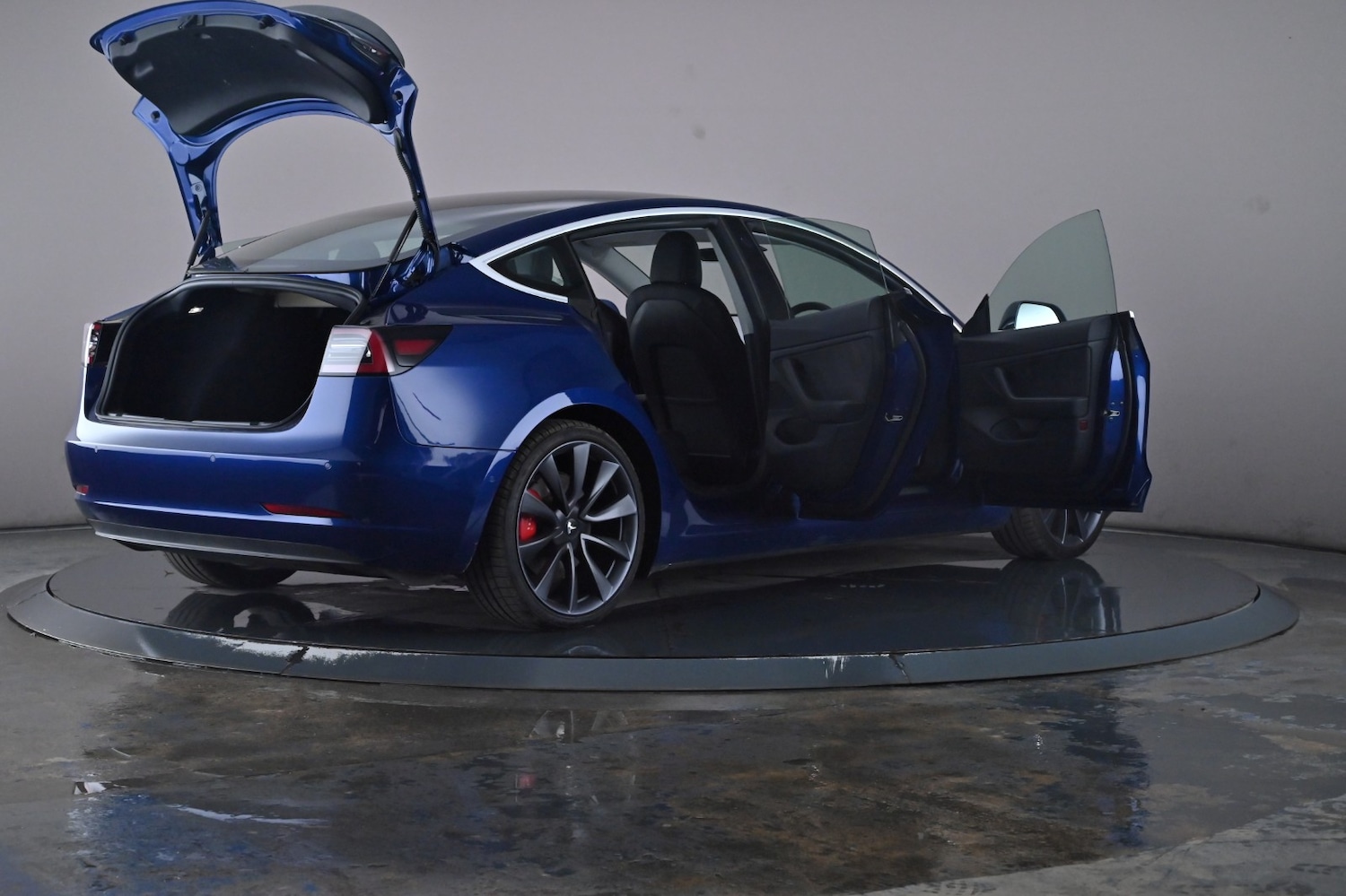 Used Tesla Model 3 2020 for sale - 76660300: Photo 64