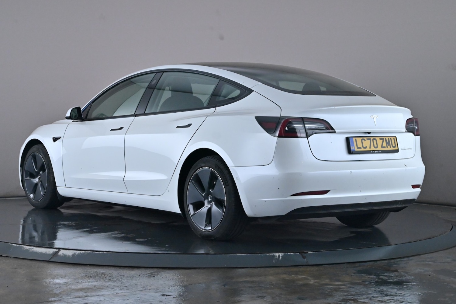 Used Tesla Model 3 2020 for sale - 76784741: Photo 4