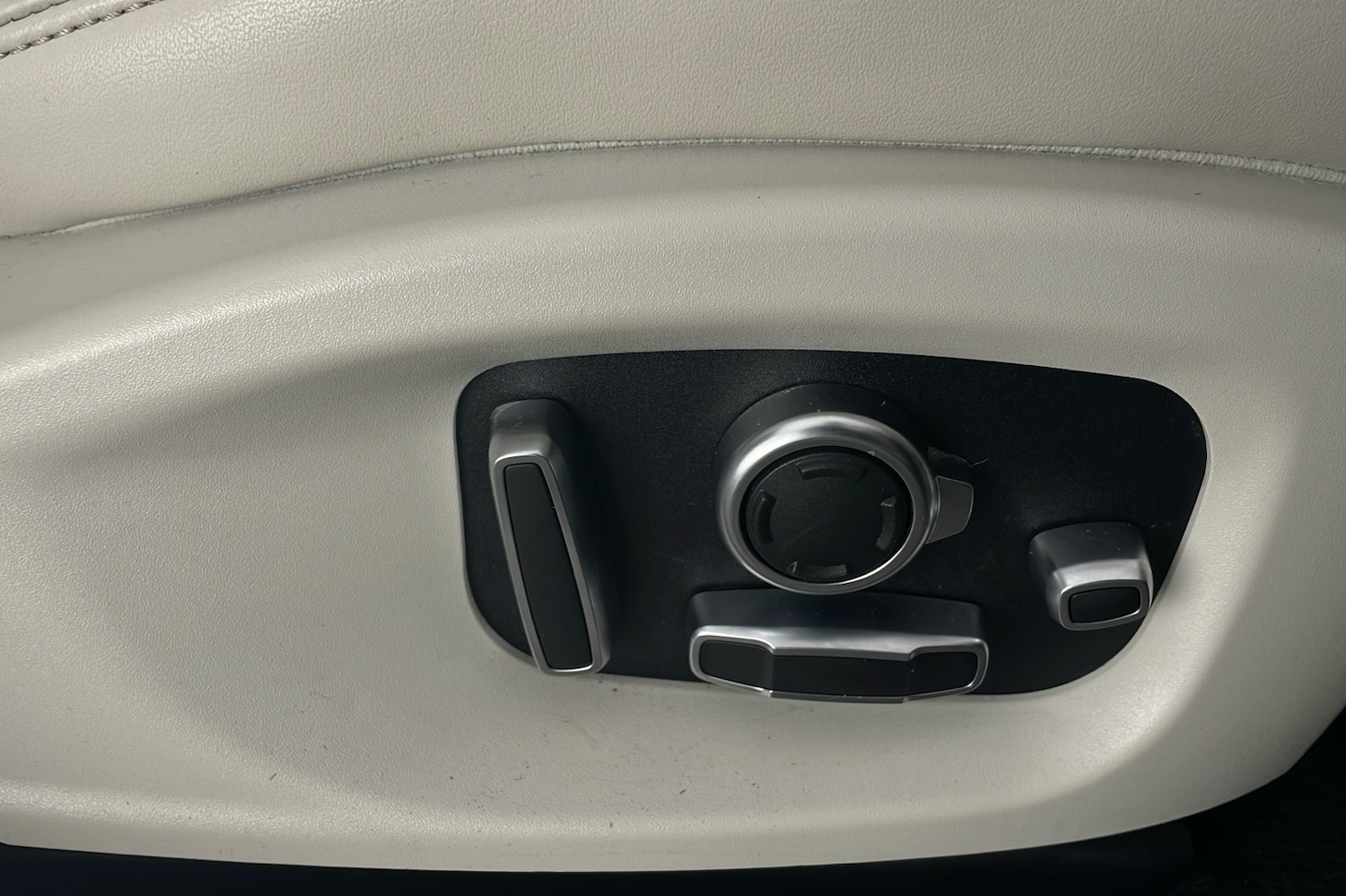 Used Jaguar I-Pace 2020 for sale - 76133454: Photo 24