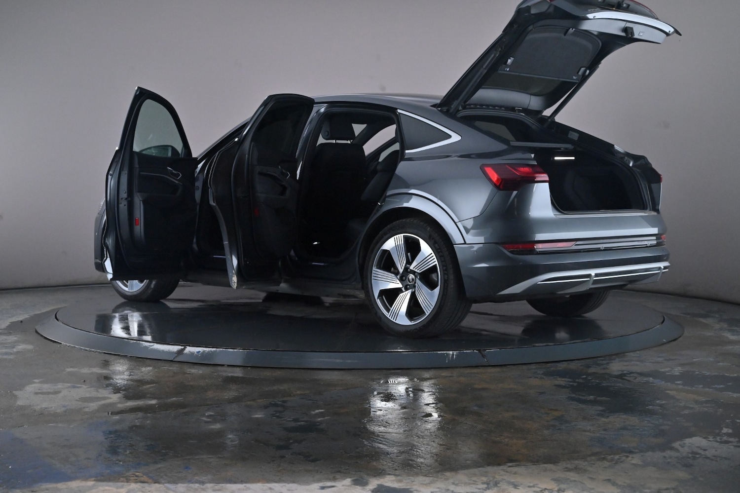 Used Audi e-tron 2022 for sale - 76635237: Photo 55