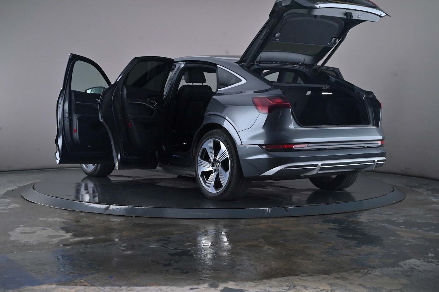 Used Audi e-tron 2022 for sale - 76635237: Photo 56