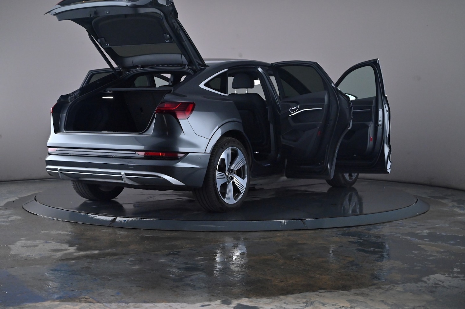 Used Audi e-tron 2022 for sale - 76635237: Photo 63