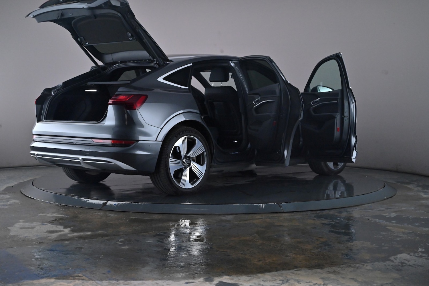 Used Audi e-tron 2022 for sale - 76635237: Photo 64