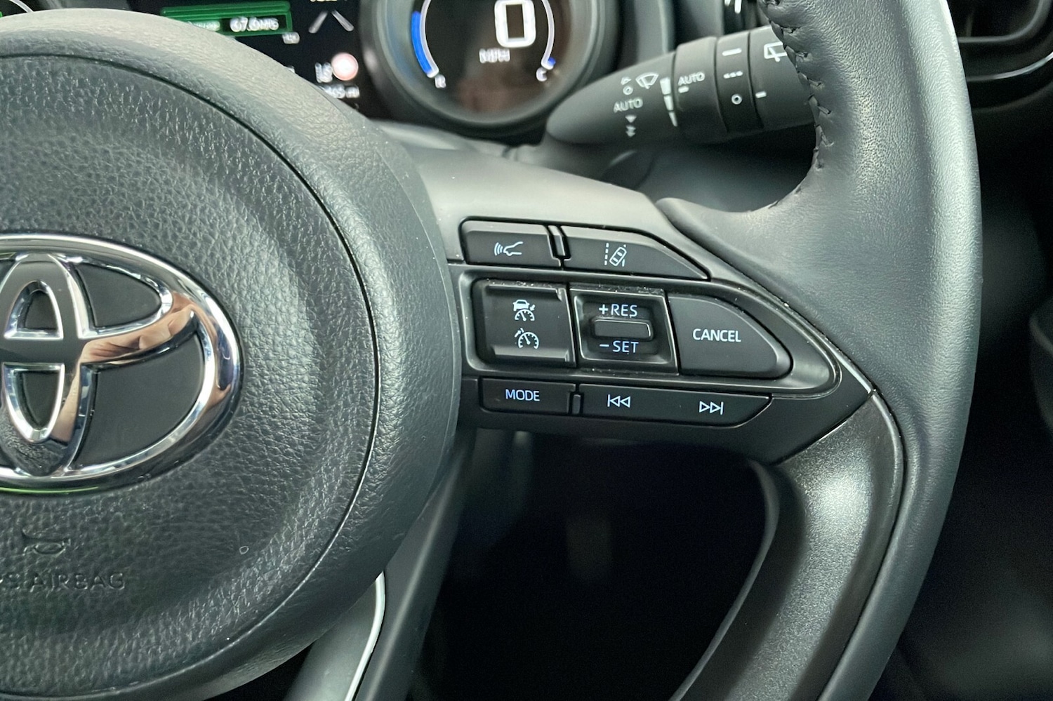 Used Toyota Yaris 2023 for sale - 76667914: Photo 17