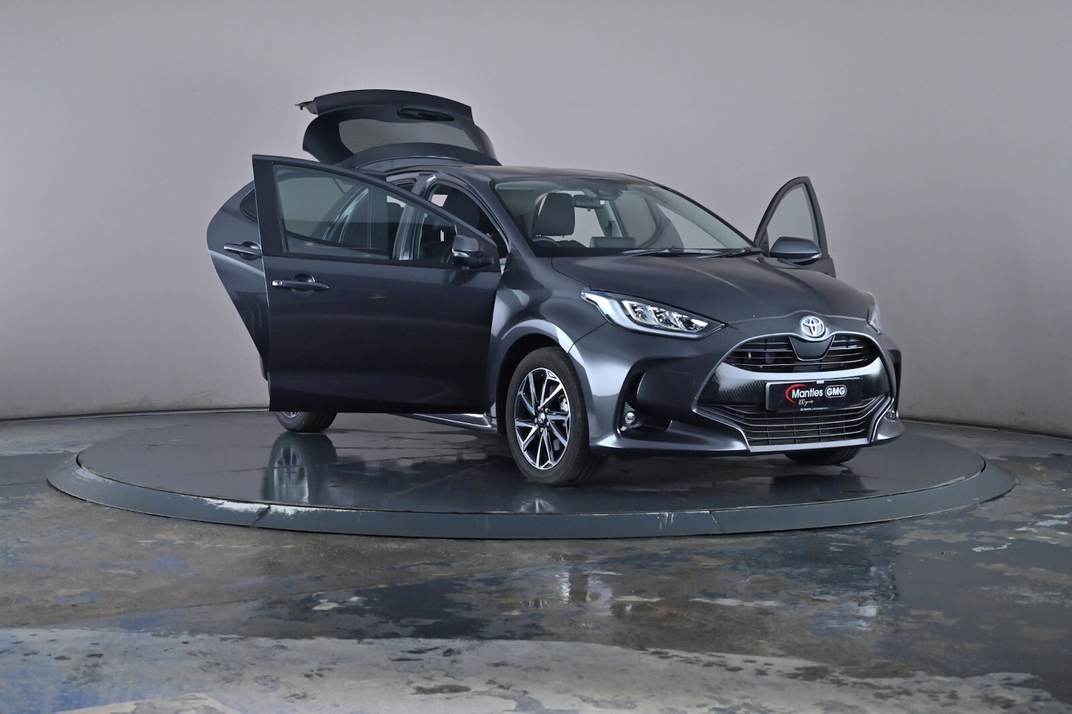 Used Toyota Yaris 2023 for sale - 76667914: Photo 36