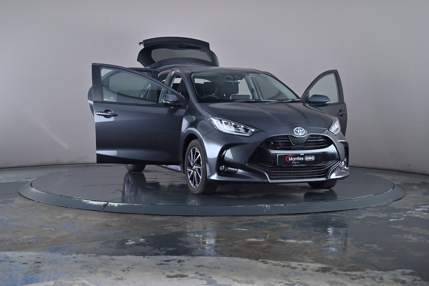 Used Toyota Yaris 2023 for sale - 76667914: Photo 37