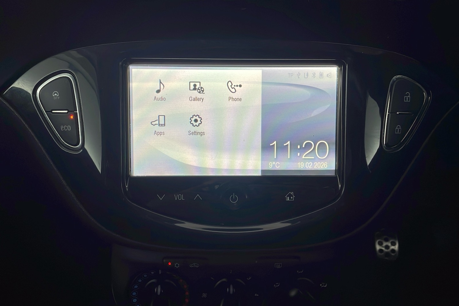 Used Vauxhall Corsa 2015 for sale - 77622264: Photo 16